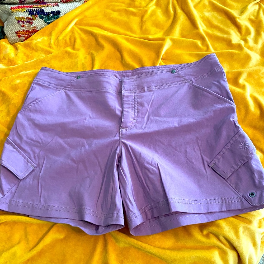 Athleta cargo shorts